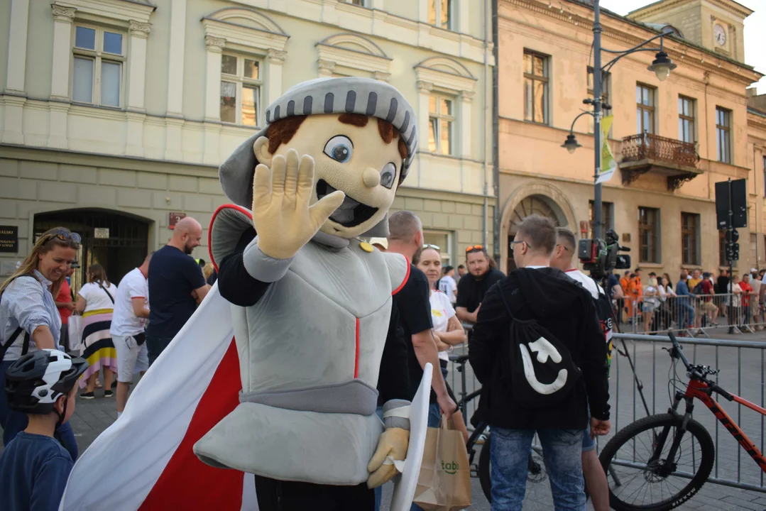 Prezentacja drużyny ŁKS-u na placu Wolności