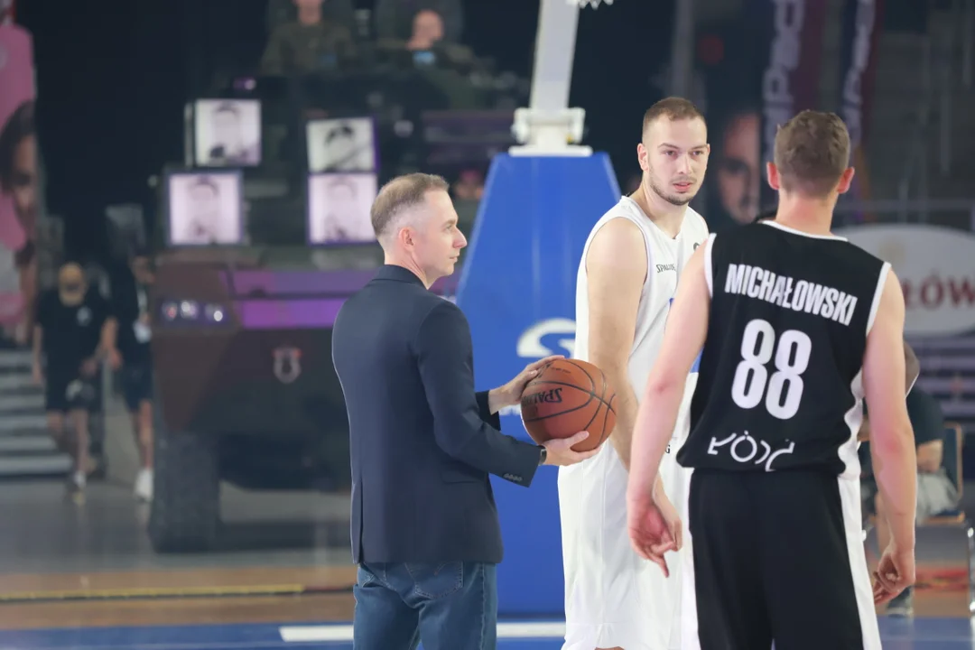 Mecz charytatywny: Gortat Team vs. Żołnierze NATO