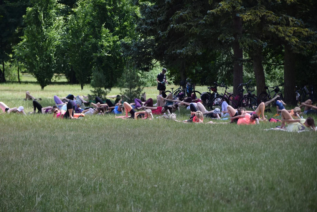 Joga w Parku Poniatowskiego