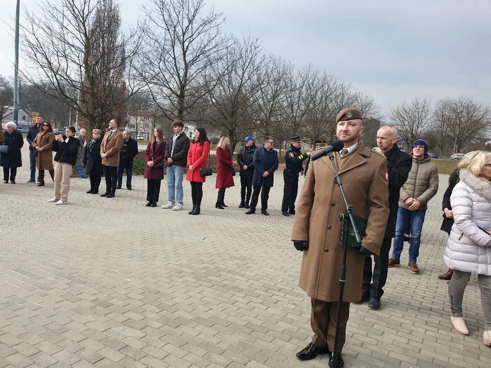 Obchody Zbrodni Zgierskiej na placu Stu straconych [zdjęcia]