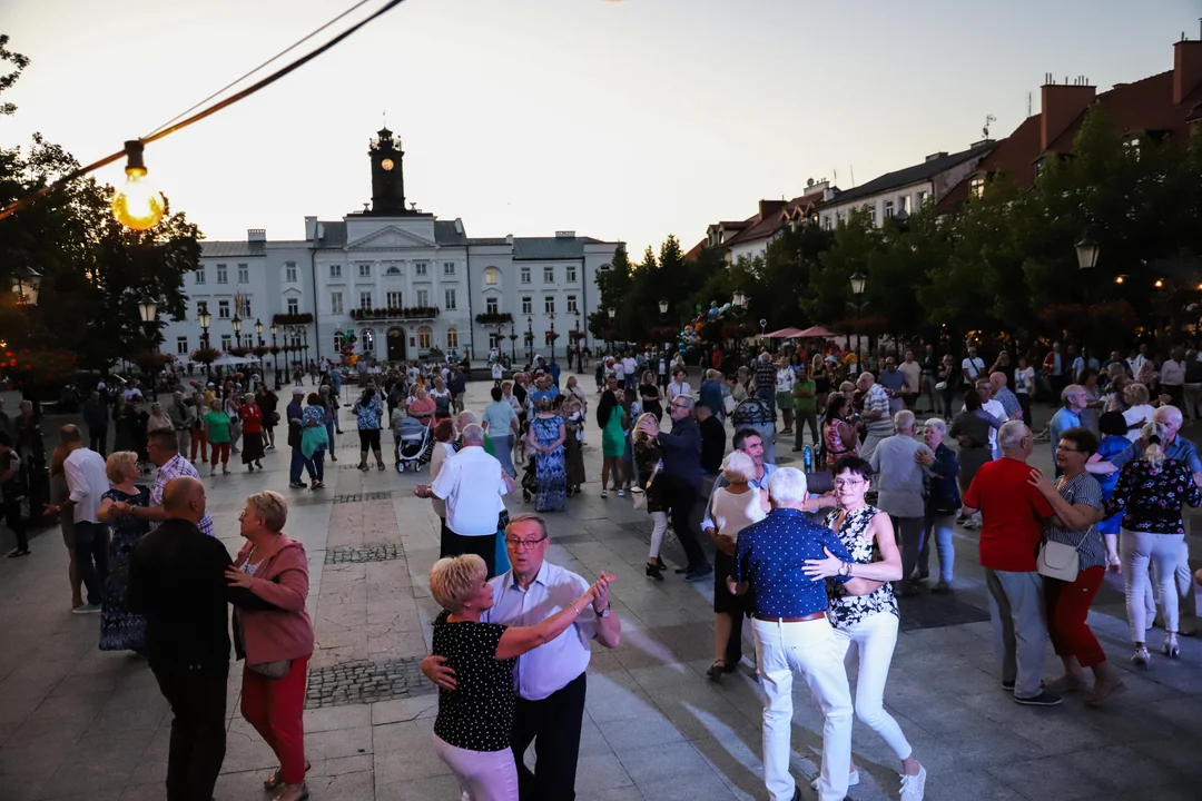 Mistrzostwa skuterów, zabawa w Koszelewie i koncert. Co się dzieje w Płocku w weekend? - Zdjęcie główne