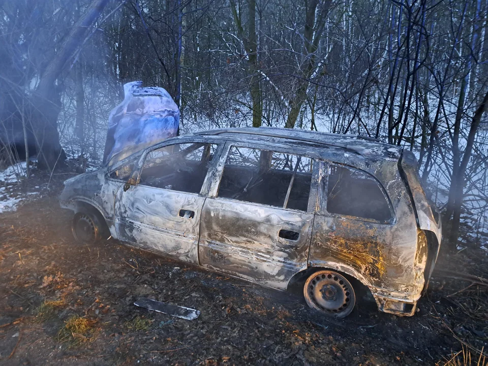 Pożar samochodu Drobin 06.02.2023