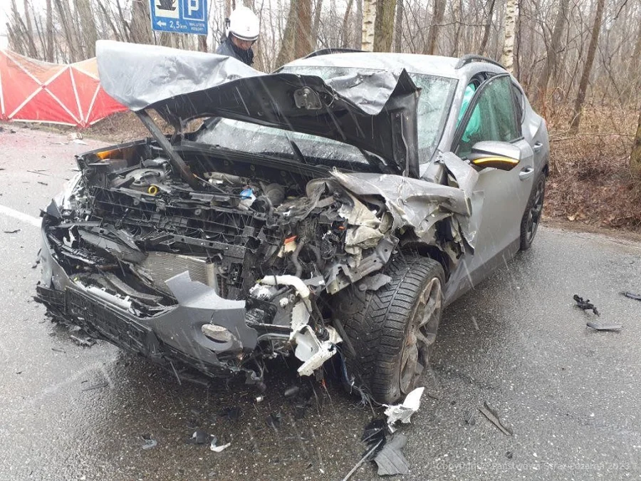 Tragiczny wypadek na drodze. Nie żyje 73-letni kierowca - Zdjęcie główne