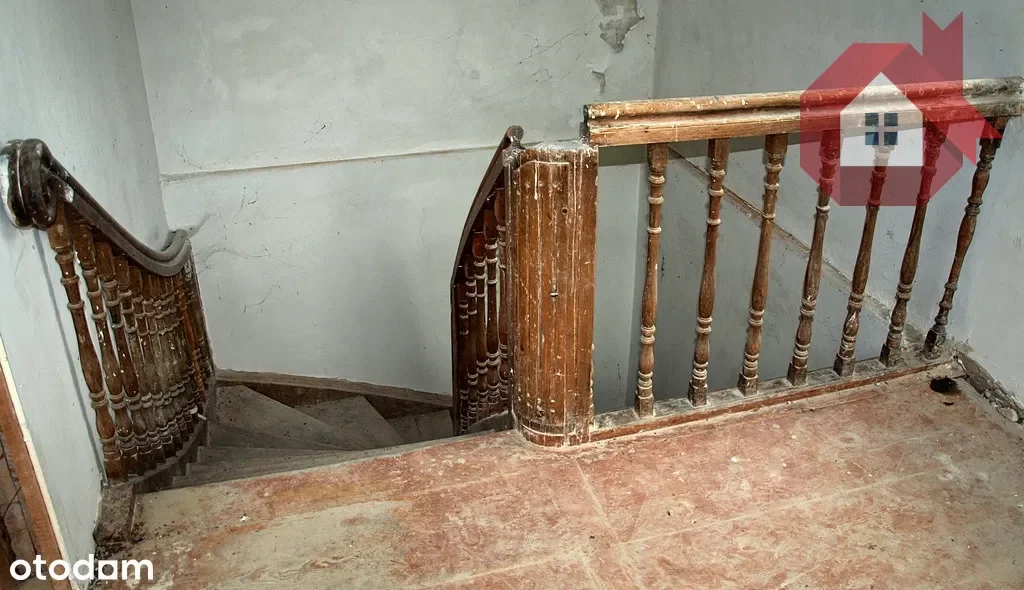 Dwór w Lubiatowie na sprzedaż