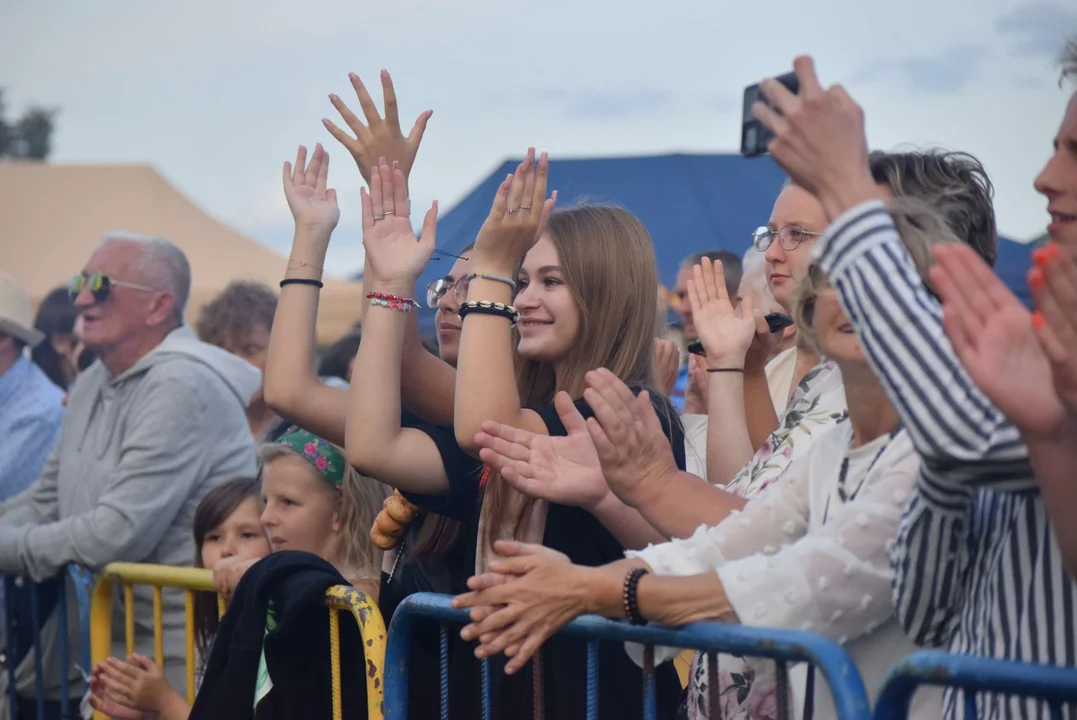 Dożynki gminy Stryków w Warszewicach