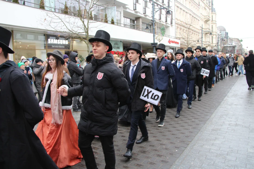 Polonez dla Łodzi 2024 na ul. Piotrkowskiej w Łodzi