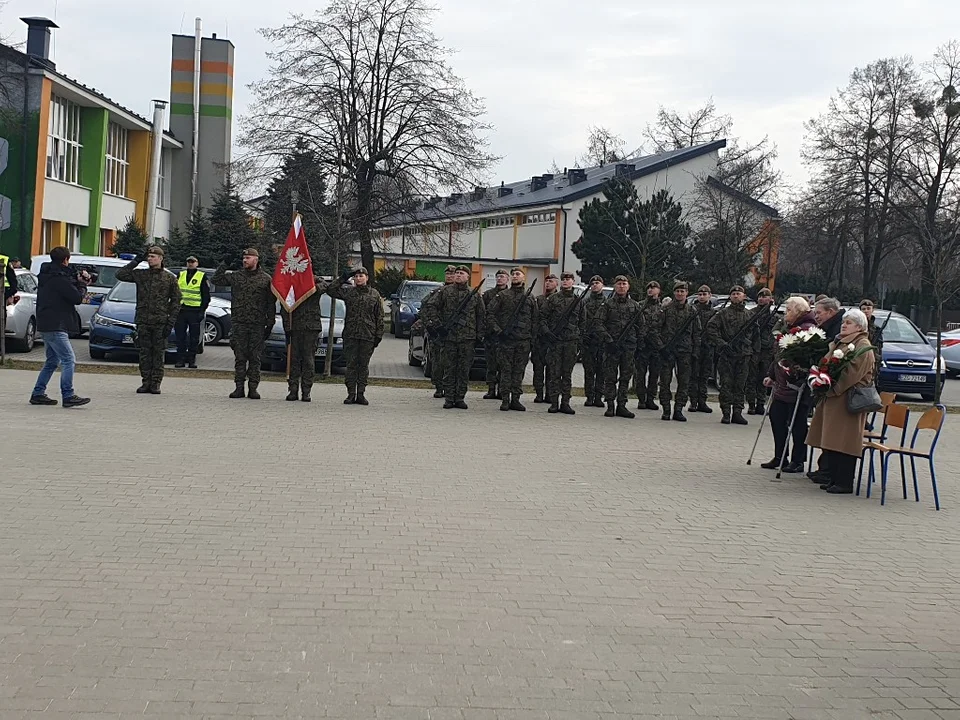 Obchody Zbrodni Zgierskiej na placu Stu straconych [zdjęcia]