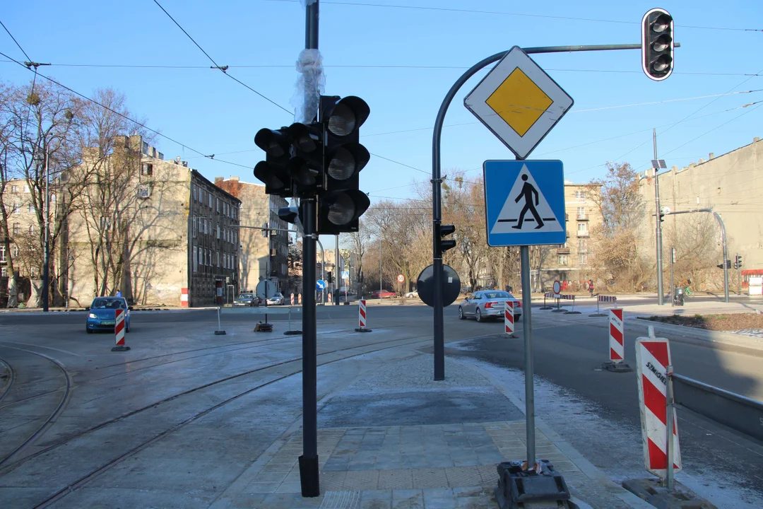 Przystanki tramwajowe przy Wojska Polskiego i Franciszkańskiej