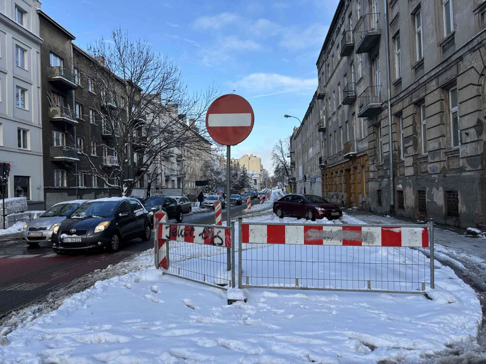 Kolejny etap remontu ulicy Sterlinga w Łodzi rozpoczęty