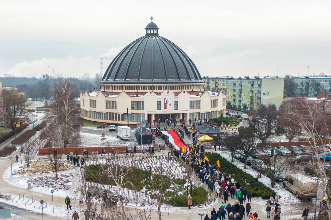 Tak wyglądał Orszak Trzech Króli z lotu ptaka [ZDJĘCIA Z DRONA] - Zdjęcie główne