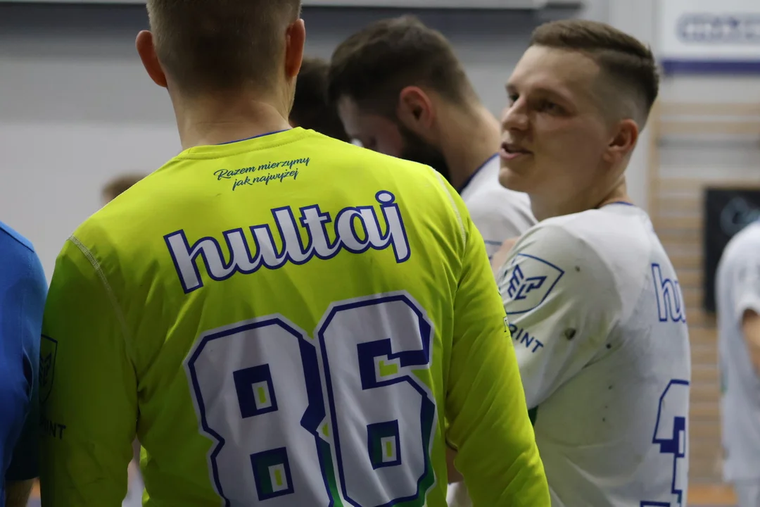 Poznańscy szyczpiorniści żegnają się z własną halą porażką