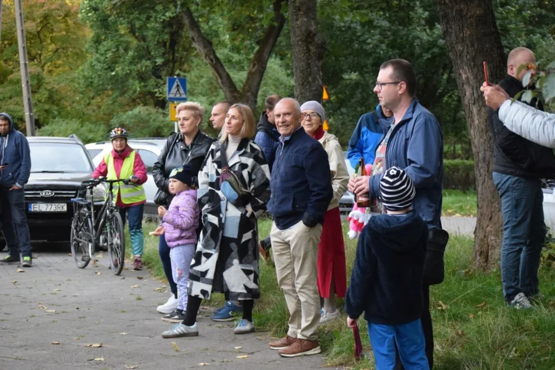 Zdjęcia z pikniku sąsiedzkiego z okazji urodzin konia Bałutka