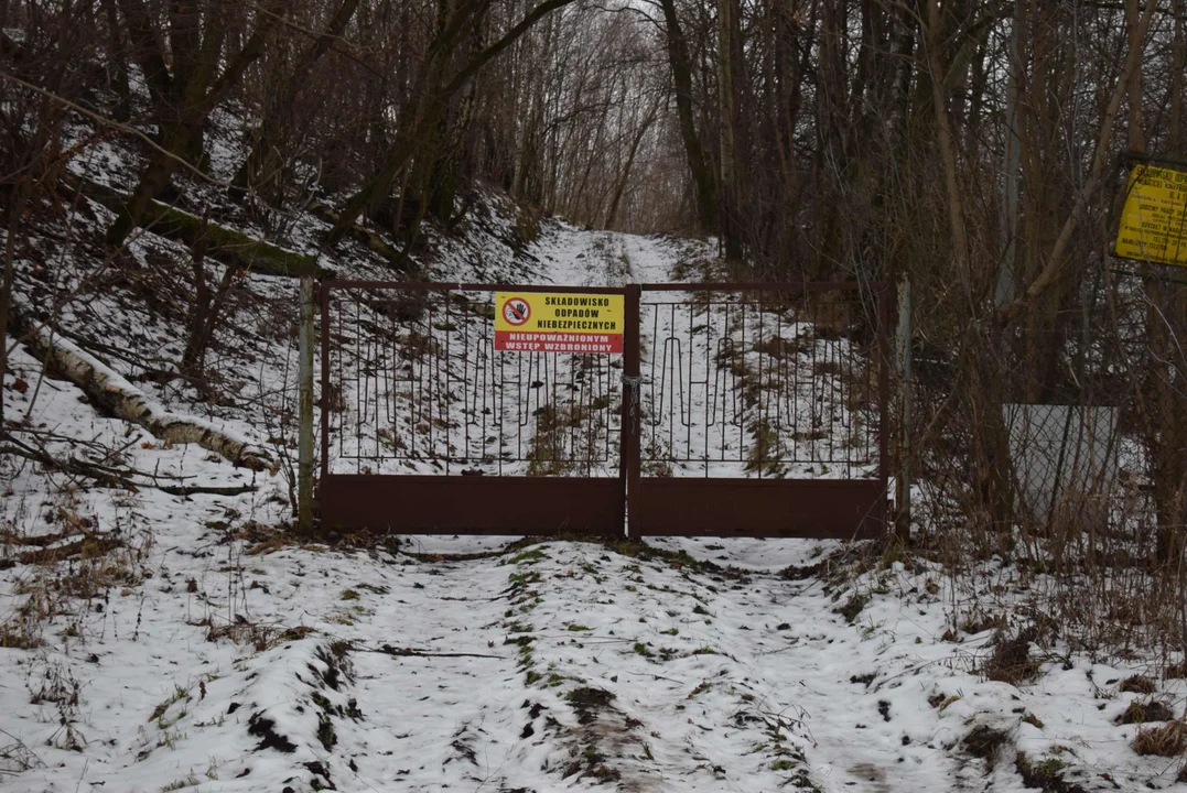 Próbował ukraść bramę na składowisku odpadów w Zgierzu