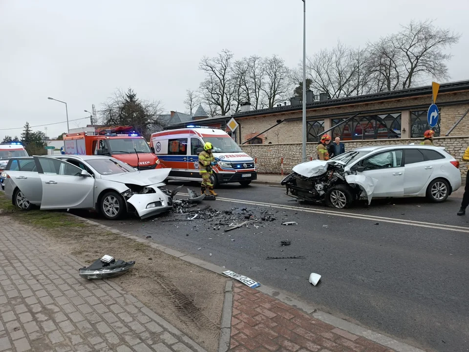 Wypadek w regionie. Pięć osób rannych, w tym dwoje dzieci