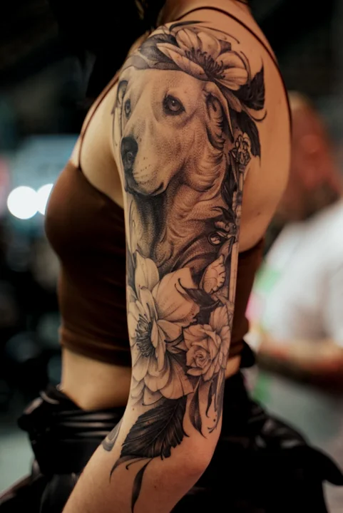 Łódź Tattoo Konwent w Atlas Arenie, wielu łodzian z nowymi dziarkami.