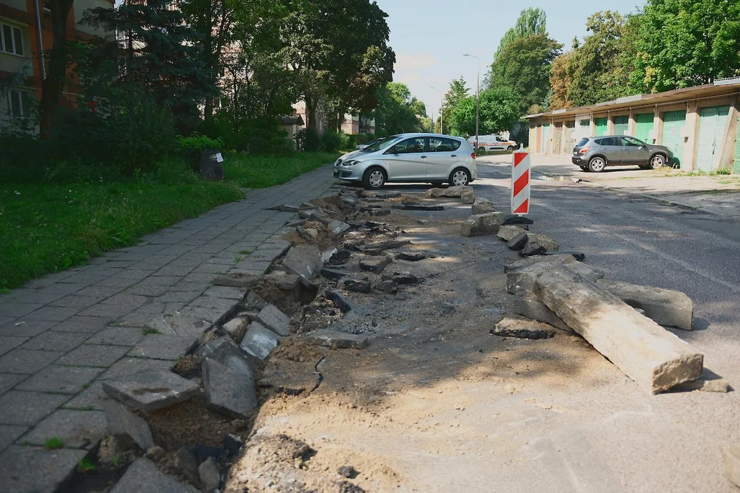 Najpierw zdemolują, potem odbudują. Ruszył kolejny remont na Bałutach - Zdjęcie główne