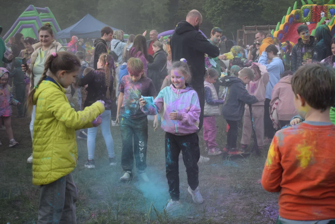 Holi Święto Kolorów na Stawach Jana w maju