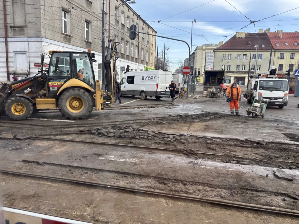 Naprawa torowiska na pl. Reymonta w Łodzi