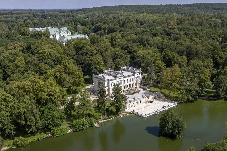 Pałac Heinzla w łódzkich Łagiewnikach zmienia się w hotel