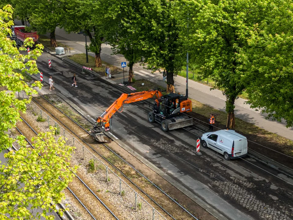 Remont ważnej ulicy łączącej Bałuty z centrum Łodzi. Jakie zmiany zapowiedziano dla podróżnych MPK? - Zdjęcie główne