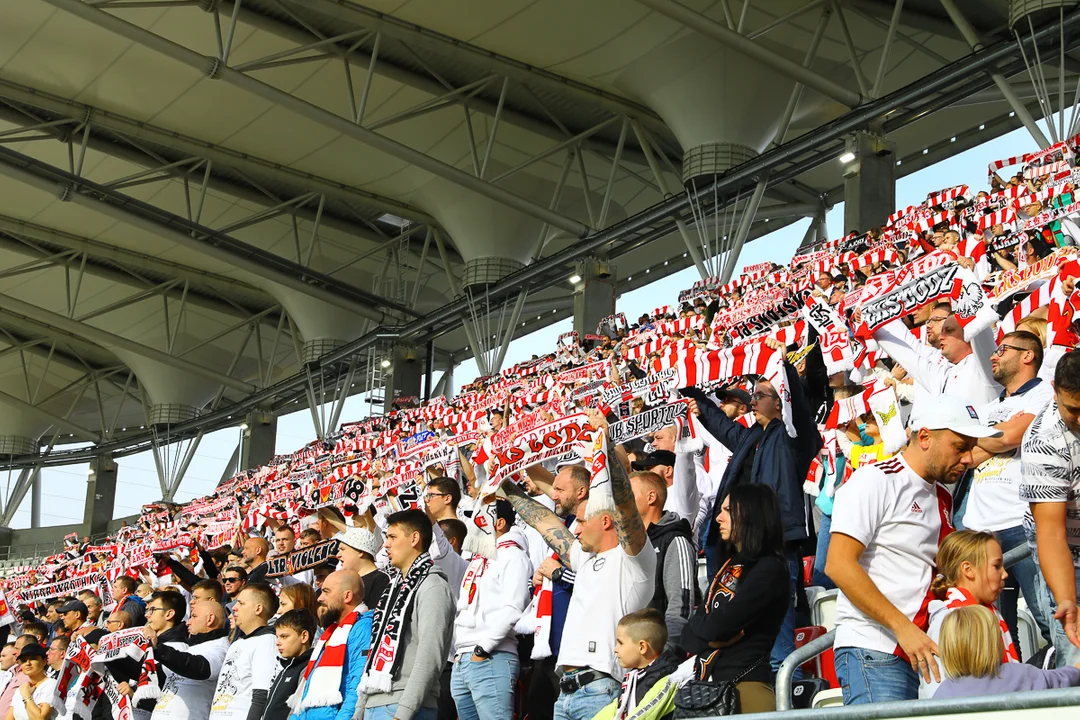 Kibice ŁKS-u Łódź nie zawiedli. Serwowali swojej drużynie gorący doping