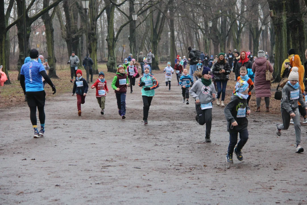 Pączek Run 2024 w parku Poniatowskiego w Łodzi