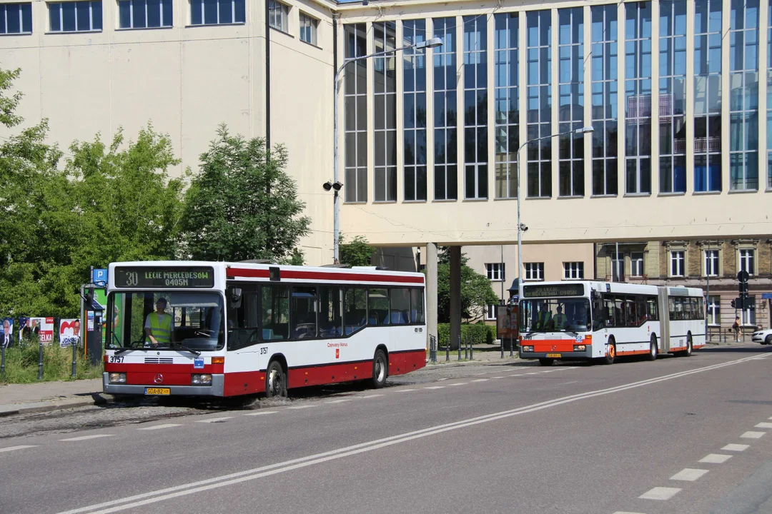 30. lecie Mercedesów O405N - pierwszego autobusu niskopogłowego w Łodzi