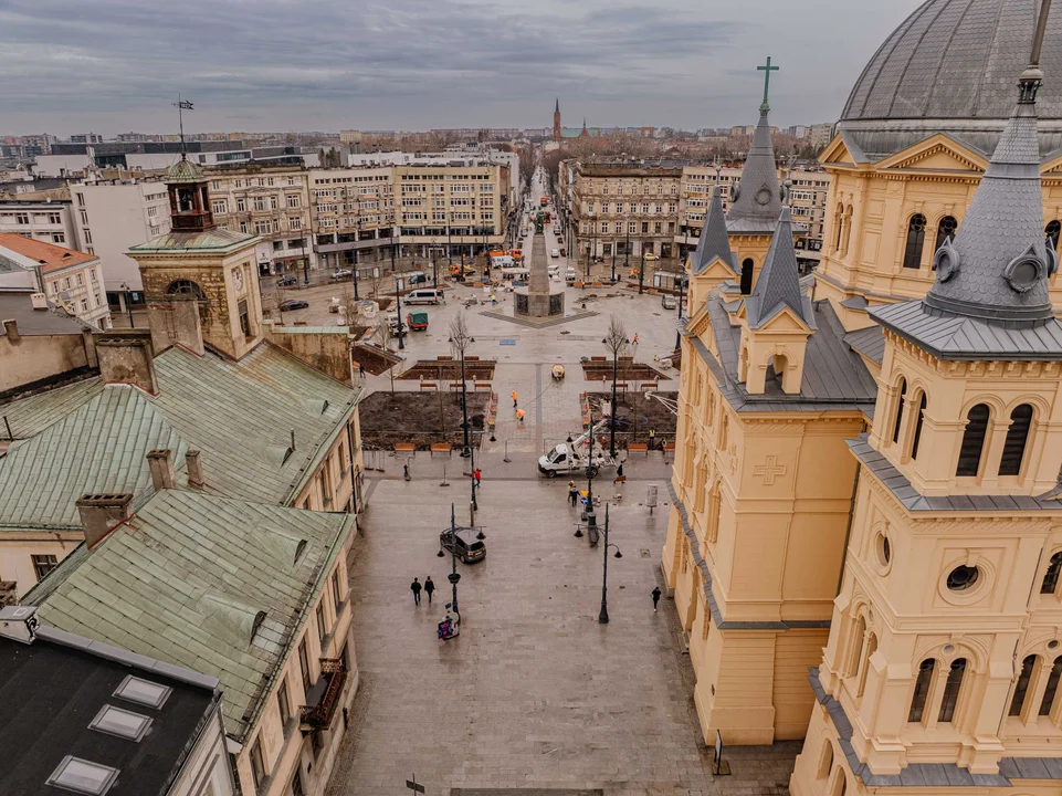 Koniec remontu placu Wolności w Łodzi