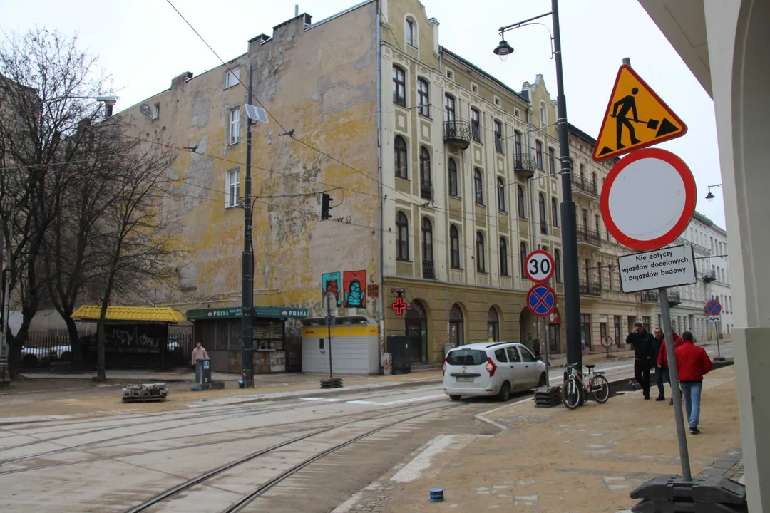 Tramwaje i autobusy MPK Łódź powróciły na Legionów