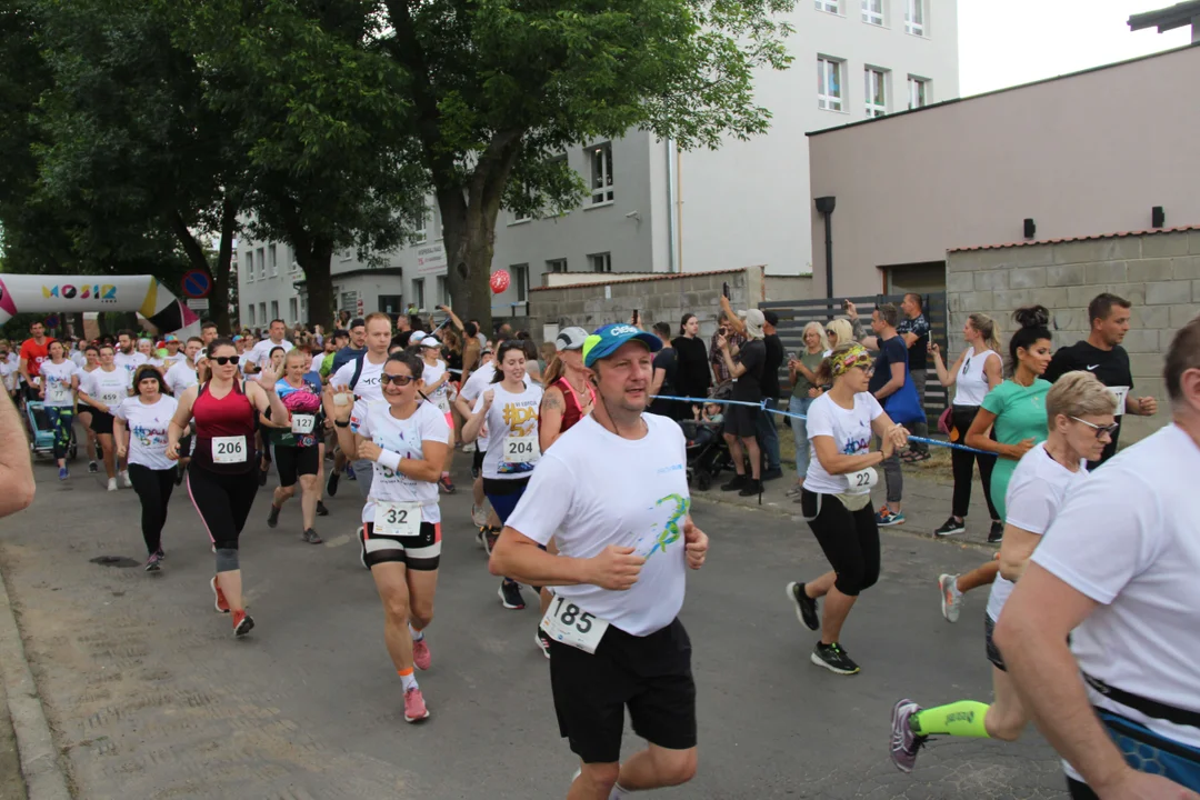 Piknik rodzinny fundacji „Daj piątaka na dzieciaka” na Bałutach