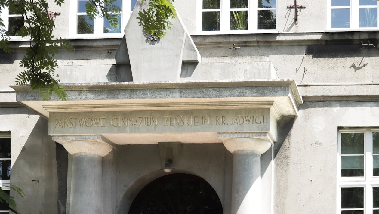 Pabianice II LO