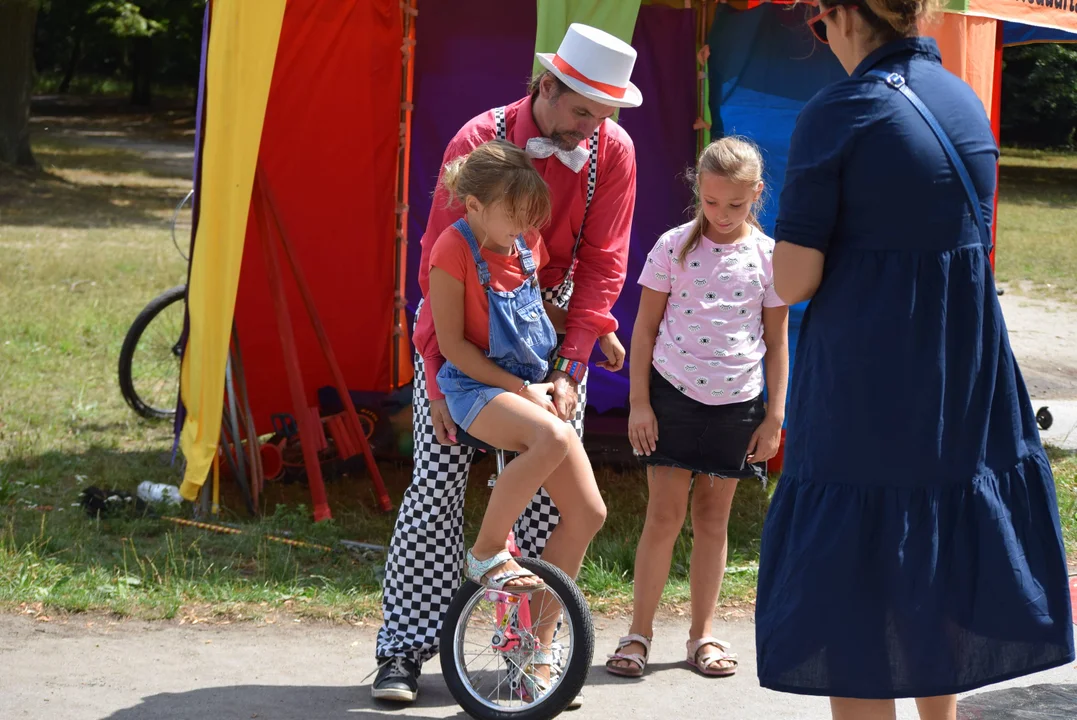 Akademia Cyrkowa w parku na Zdrowiu