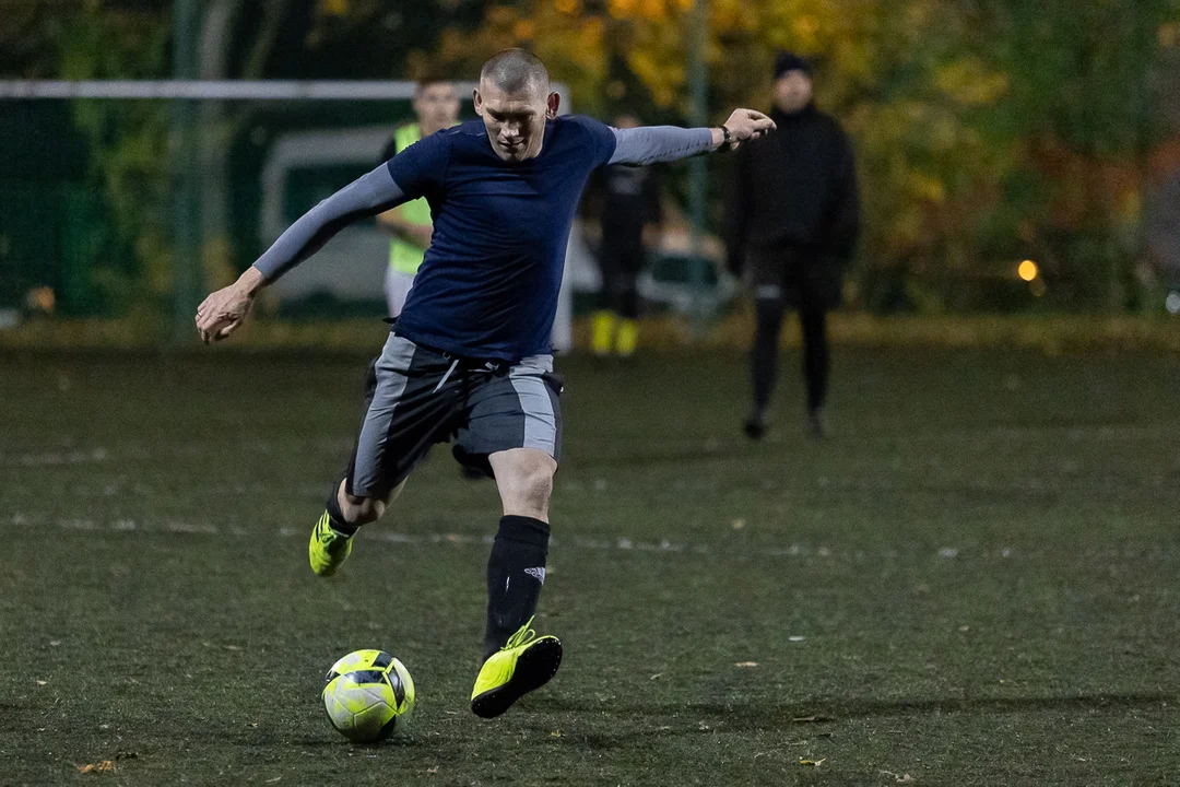 Duże emocje w spotkaniu AGKS 2 oraz FC Farselona w rozgrywkach Playareny