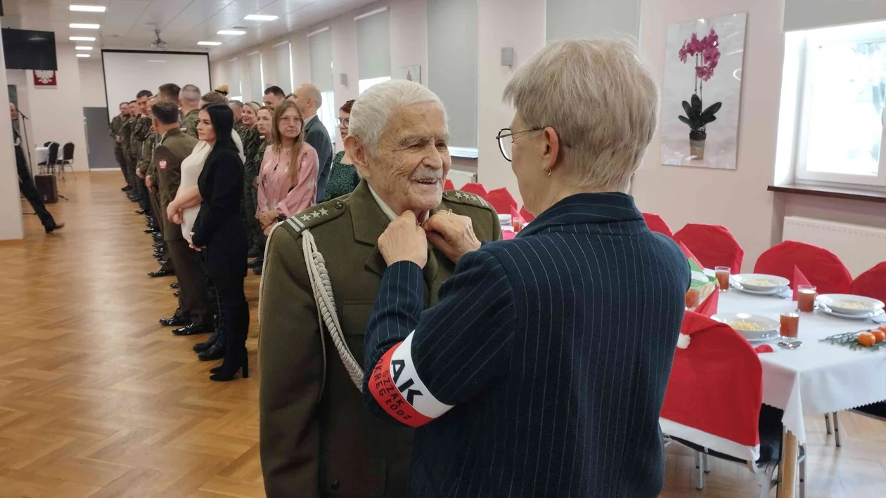 Pułkownik Włodzimierz Pajdowski, żołnierz AK, skończył 100 lat. "To był mój obowiązek" [ZDJĘCIA] - Zdjęcie główne