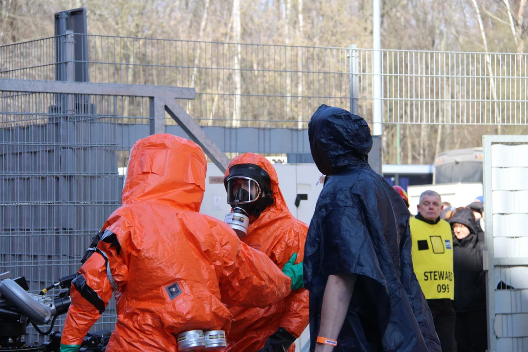 Ćwiczenia służb specjalnych na stadionie ŁKS-u