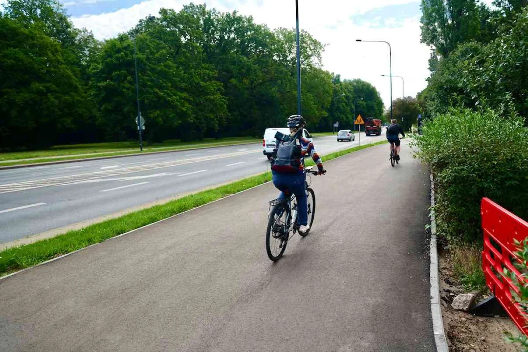 Ważna inwestycja na Retkini. Skorzystają piesi, rowerzyści i pasażerowie MPK [FOTO] - Zdjęcie główne