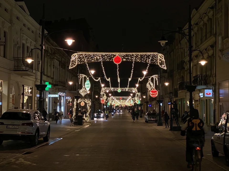 Świąteczna iluminacja na Piotrkowskiej