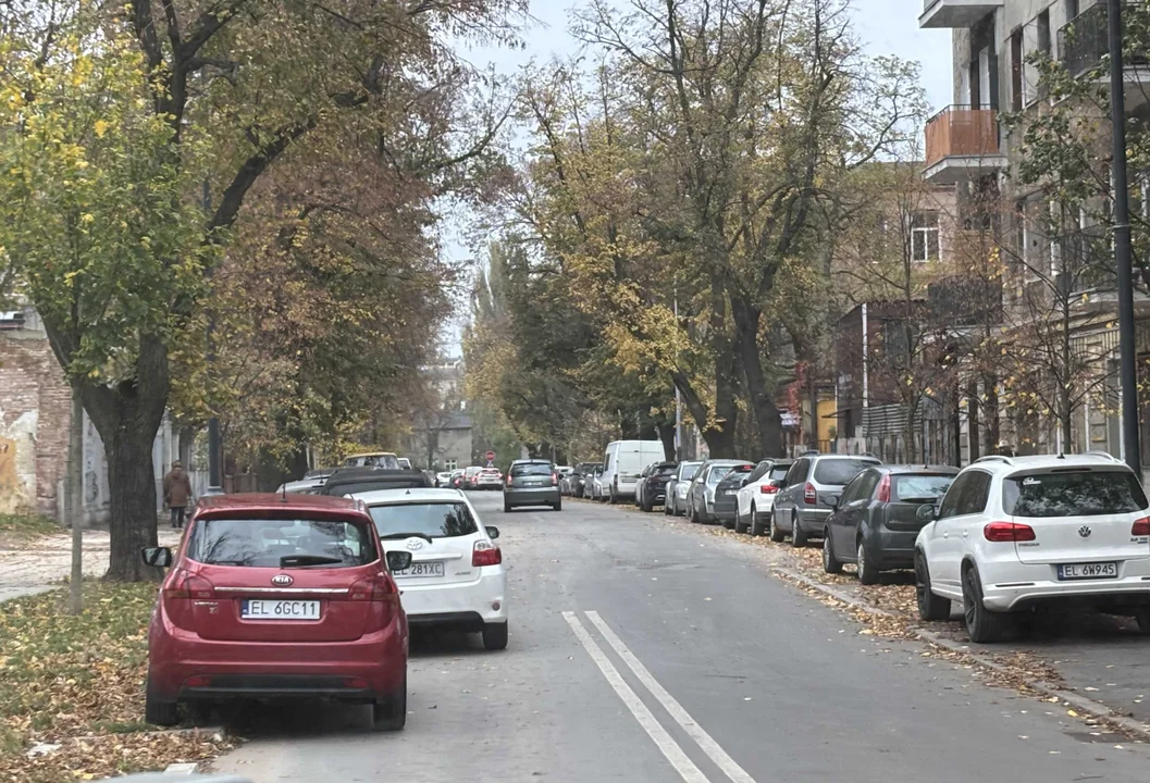 Stary Cmentarz w Łodzi podczas Wszystkich Świętych 2024