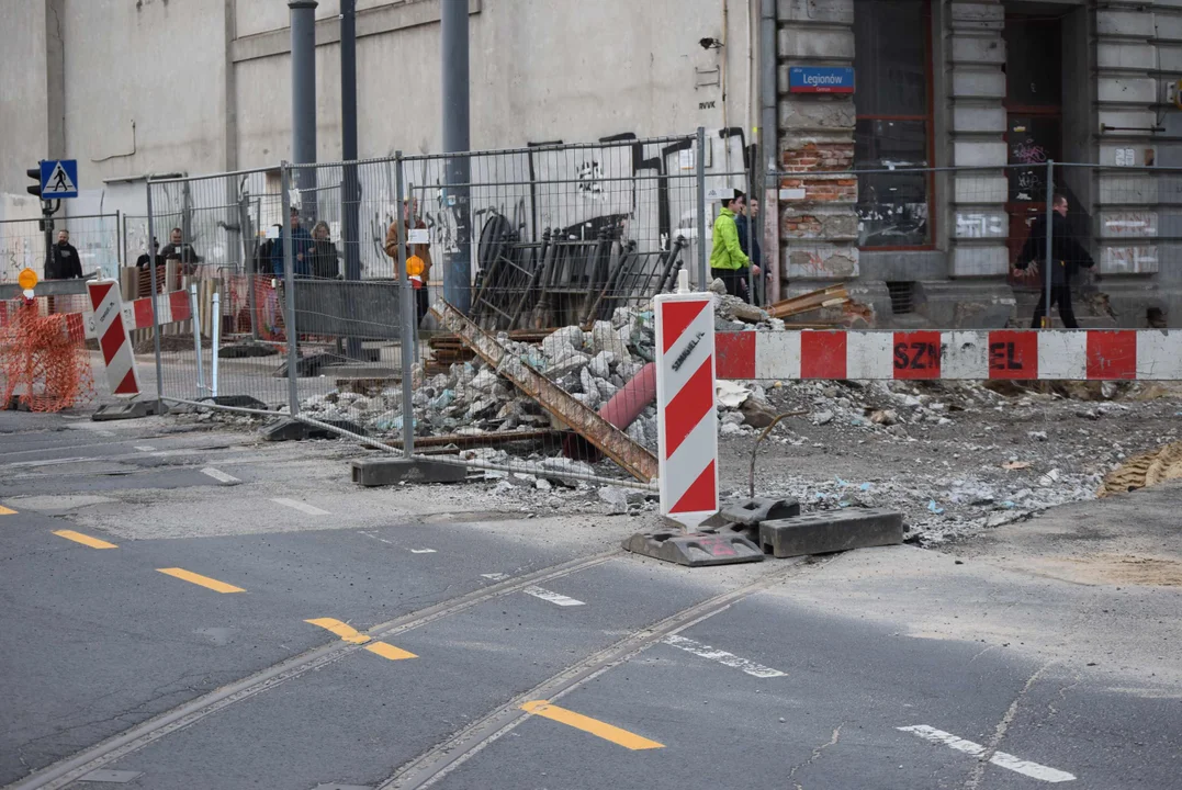 Niebezpiecznie na Zachodniej w Łodzi. Kierowcy przecierają oczy ze zdziwienia