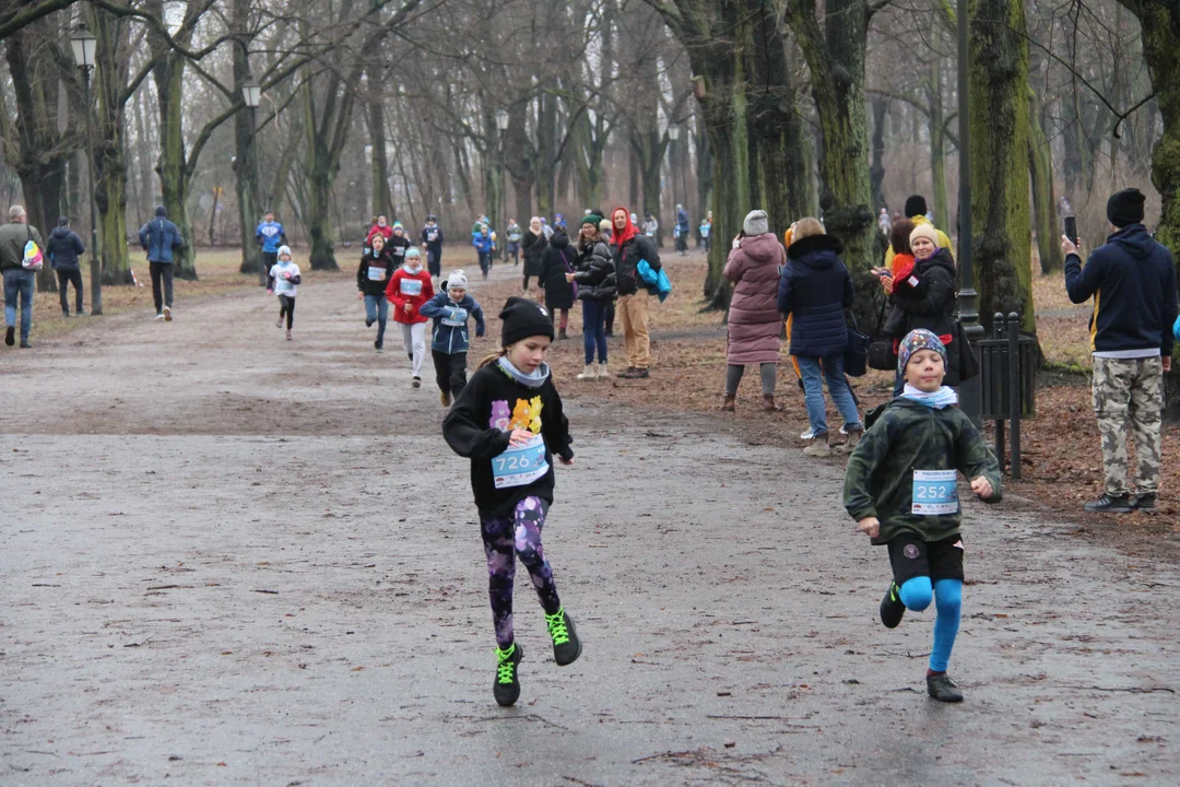 Pączek Run 2024 w parku Poniatowskiego w Łodzi