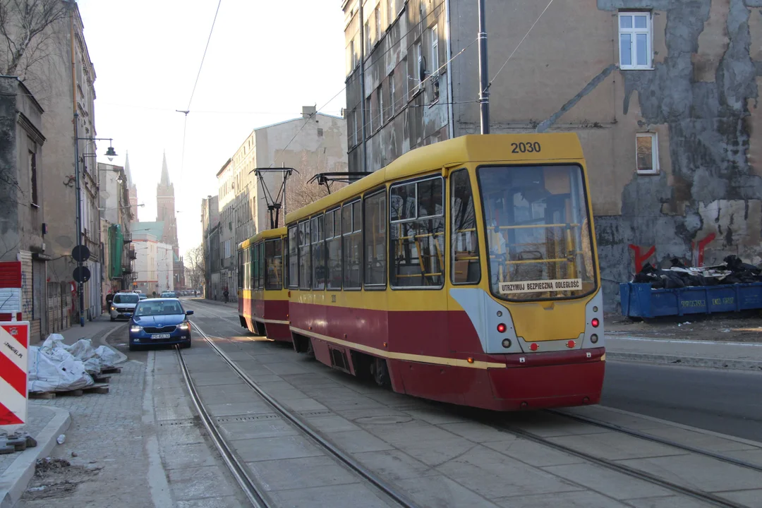 Przystanki tramwajowe przy Wojska Polskiego i Franciszkańskiej