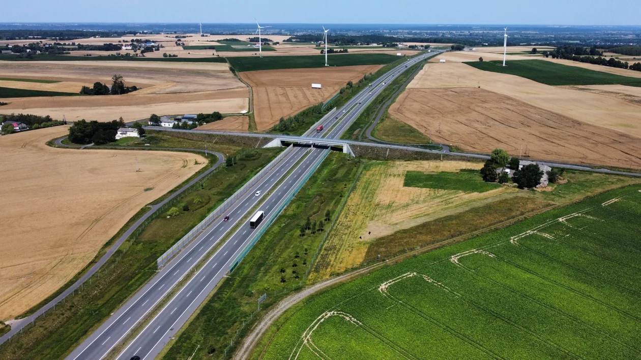 A1 będzie jeszcze szersza. Wybrano wykonawcę na ważnym odcinku - Zdjęcie główne