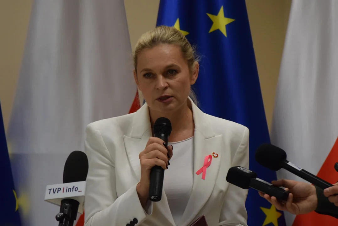 Minister Barbara Nowacka wręczyła nagrody nauczycielom