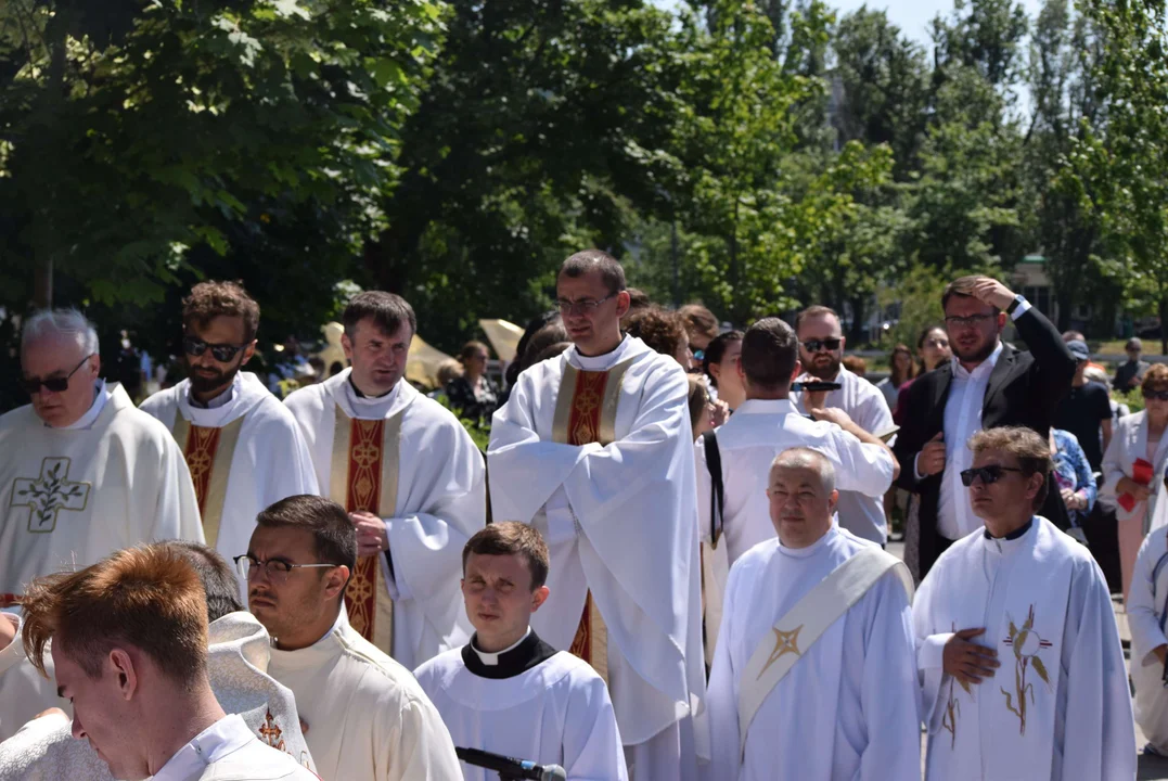 Procesje Bożego Ciała przeszły ulicami Łodzi