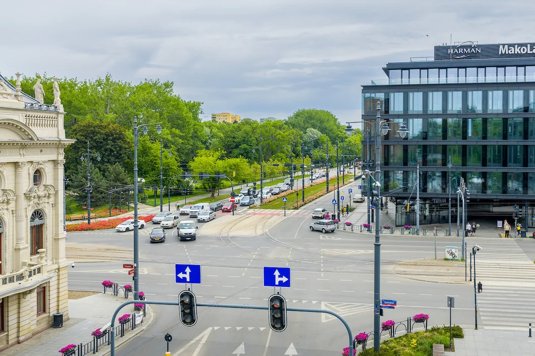 Lato bez tramwajów na kilku łódzkich ulicach. MPK wprowadzi objazdy i autobus zastępczy - Zdjęcie główne
