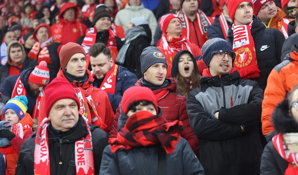 Mecz Widzew Łódź kontra Karków Częstochowa