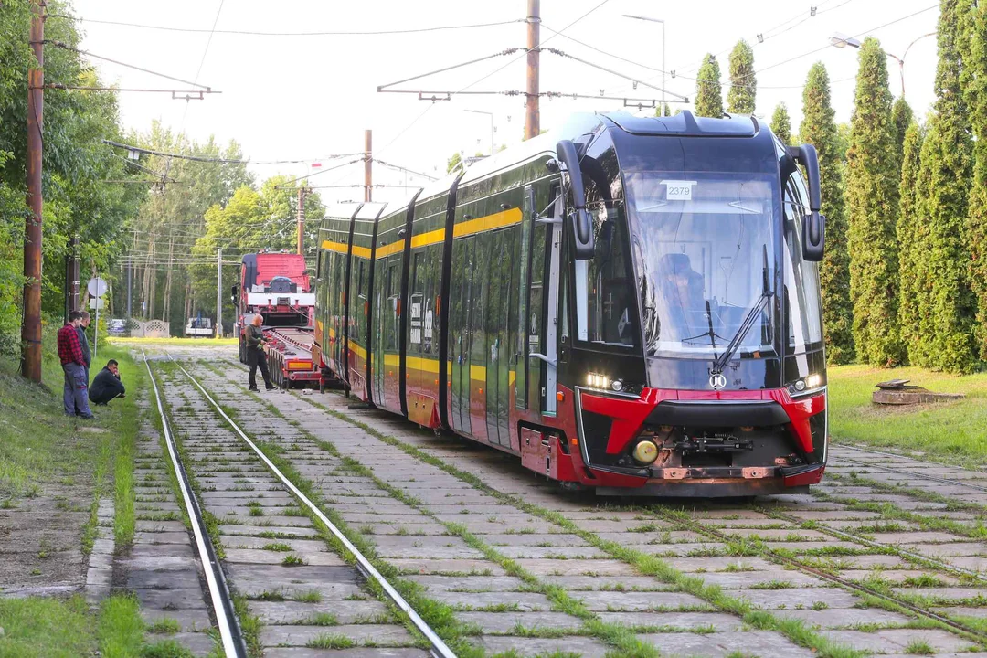 Nowe tramwaje Moderus Gamma docierają do Łodzi