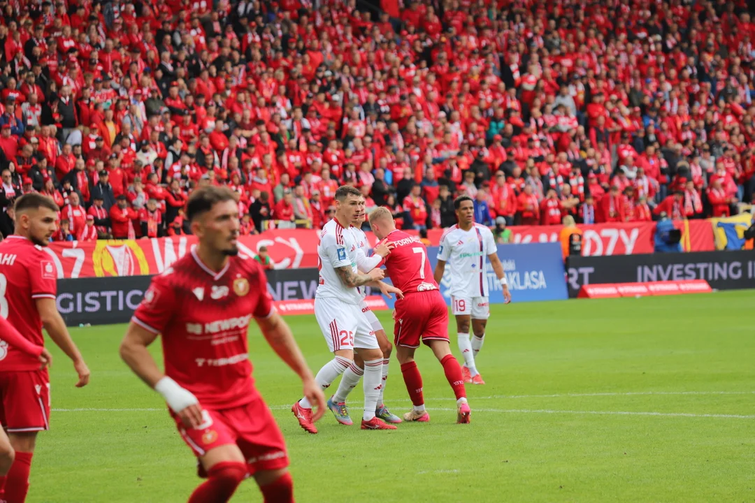 Mecz Widzew - Raków Częstochowa