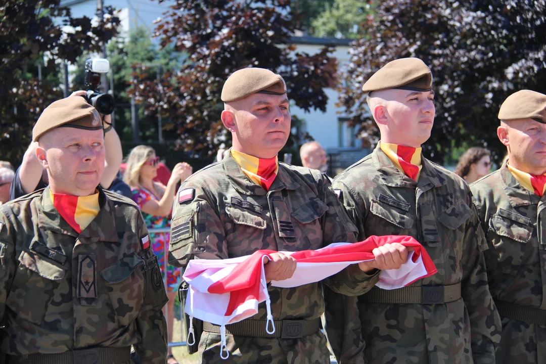 Przysięga wojskowa żołnierzy dołączających do 9 Łódzkiej Brygady Obrony Terytorialnej