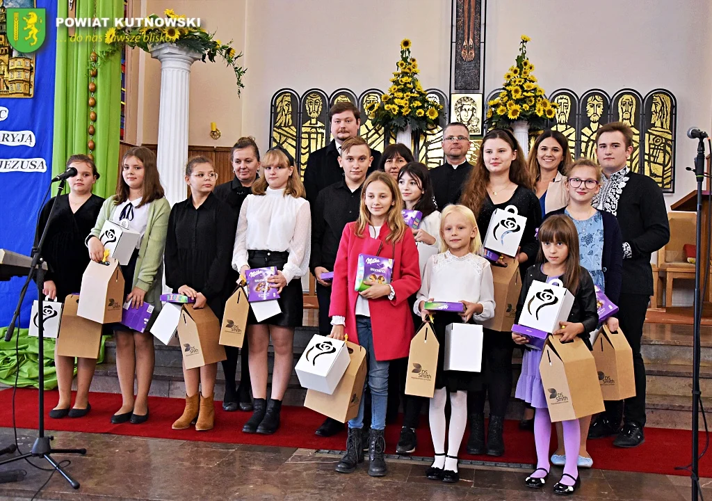 W Bedlnie odbył się koncert galowy II Powiatowego Festiwalu Piosenki Religijnej